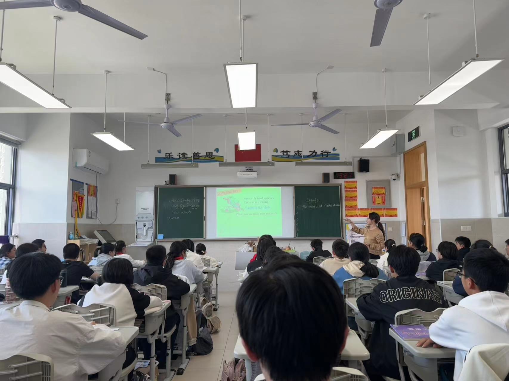 尤1